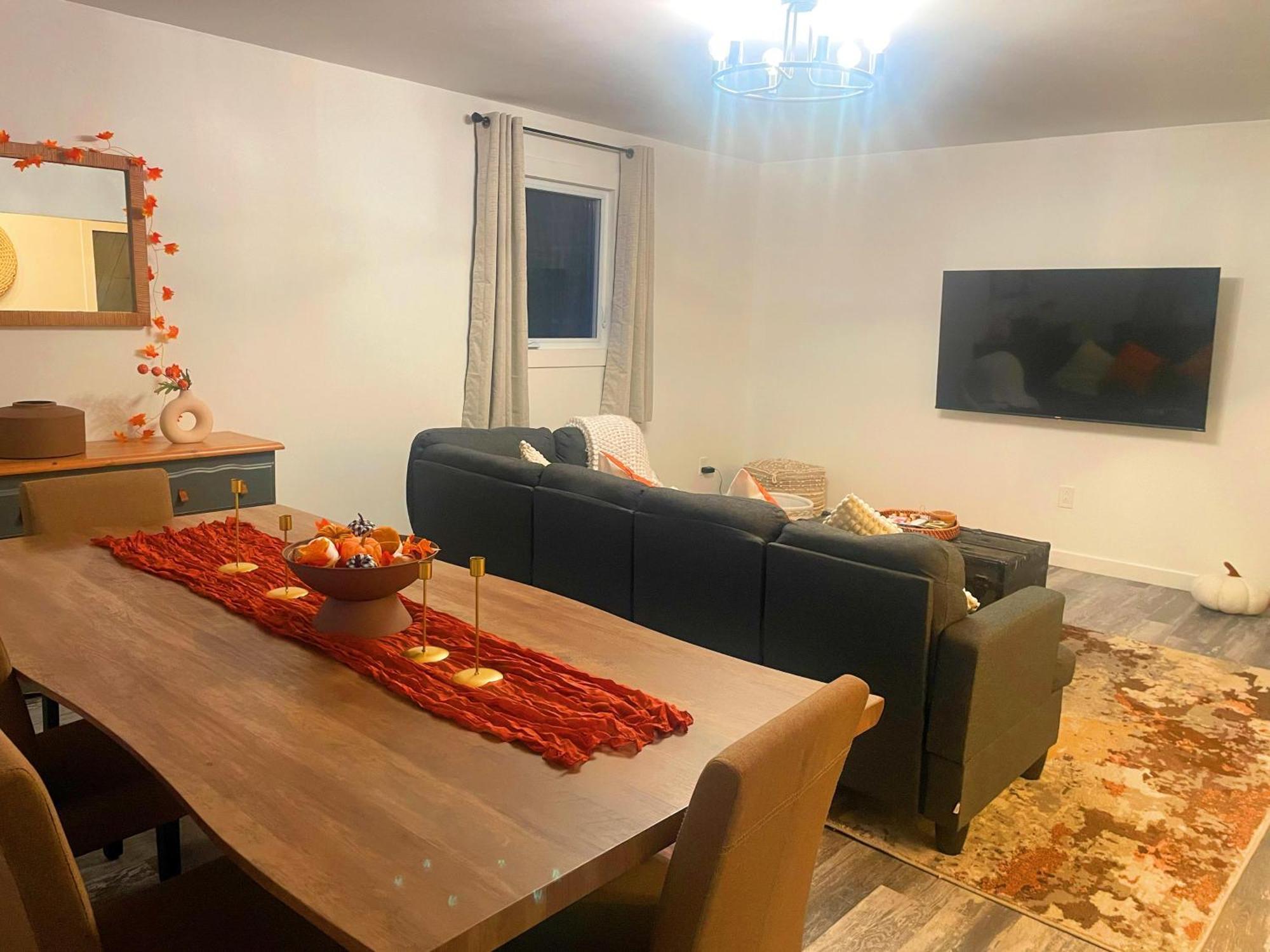 Private Cottage With Huge Private Dog Park! Barrys Bay Екстер'єр фото